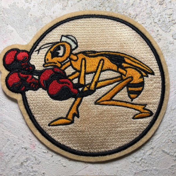 画像1: スコードロンパッチ　レーヨン刺繍　戦闘飛行隊VF7（エイジング仕上げ） (1)