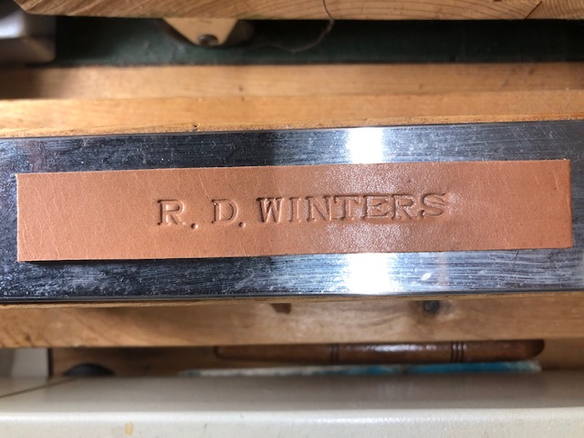 ネームプレート制作中